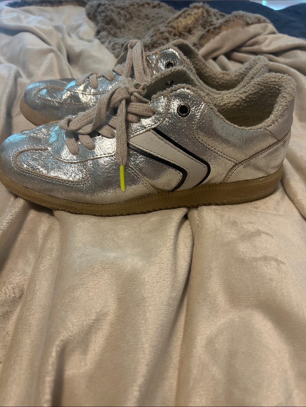 Verbenas Metallic Silver Lace-Up Sneakers with Black Accent
